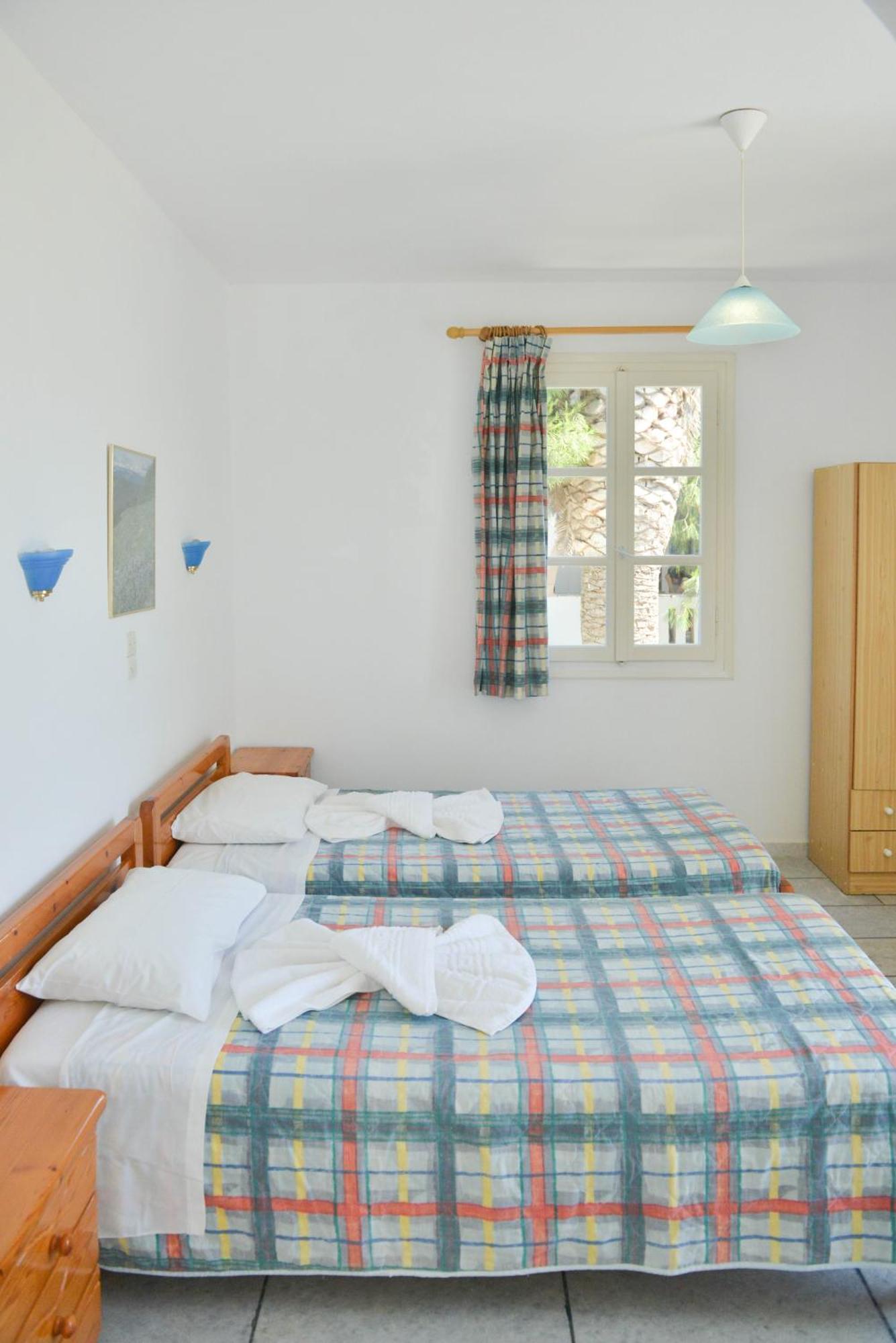 Plaza Studios Agia Anna  Exterior photo