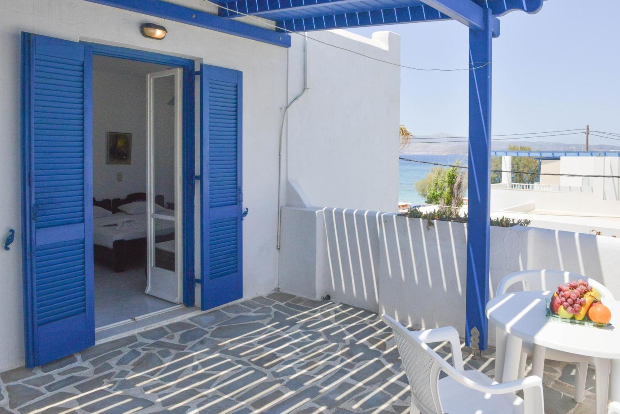 Plaza Studios Agia Anna  Exterior photo