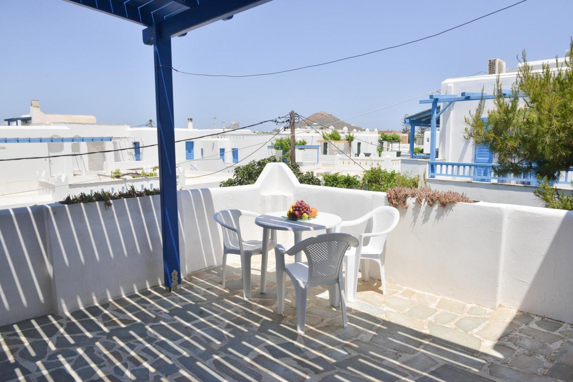 Plaza Studios Agia Anna  Exterior photo