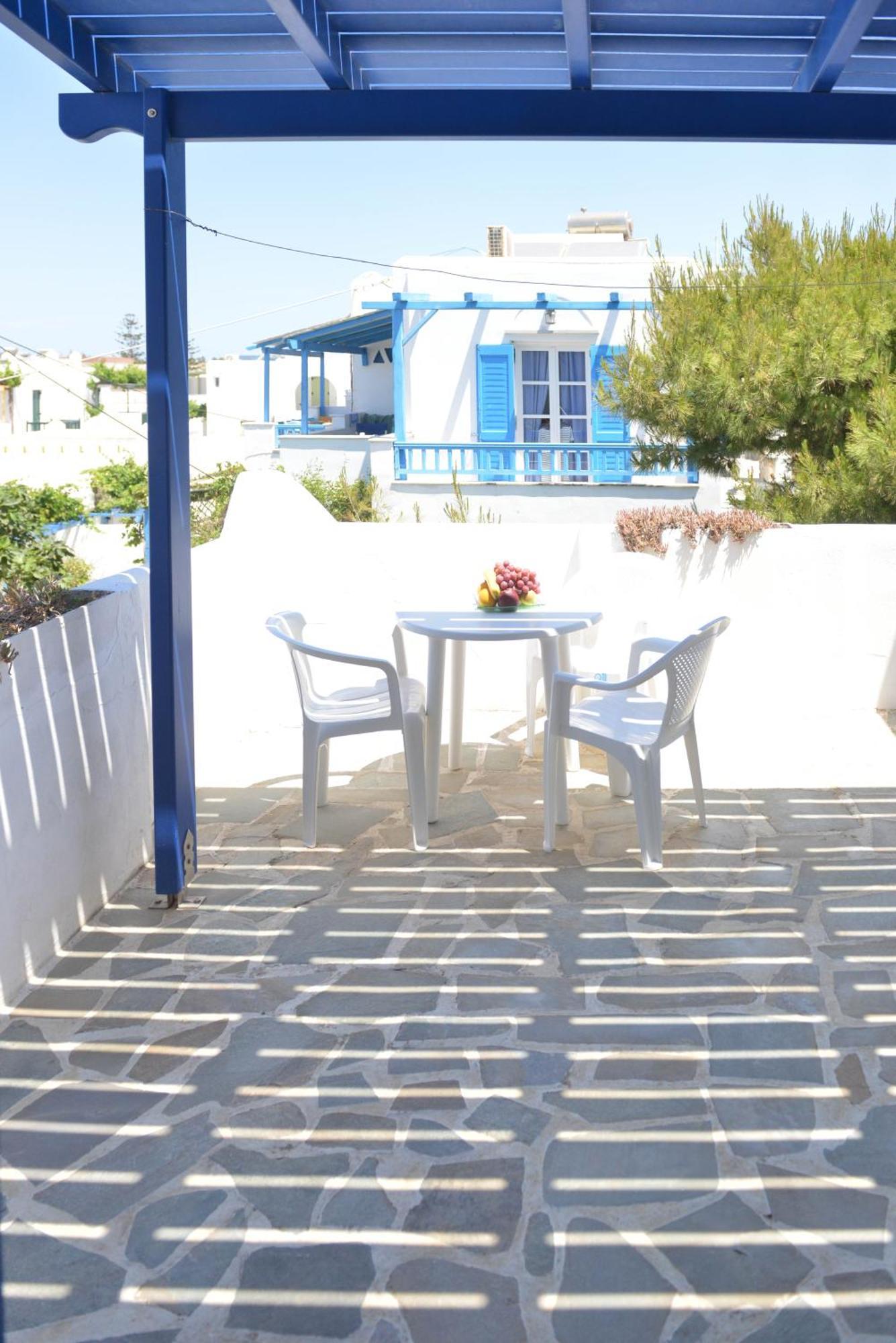 Plaza Studios Agia Anna  Exterior photo